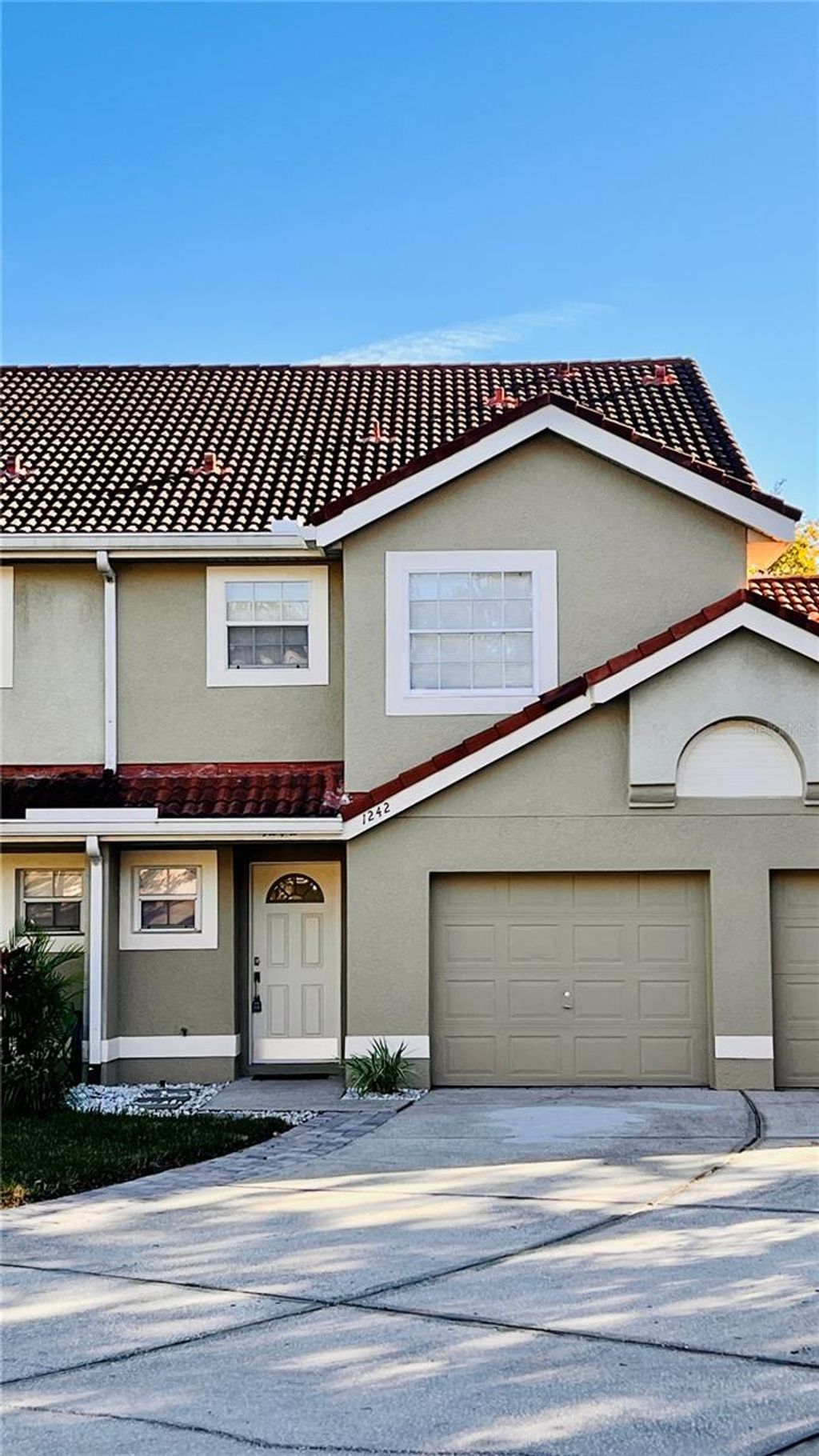 Photo of 1242 N Fairway Drive, Apopka, FL 32712 (MLS # O6364603)