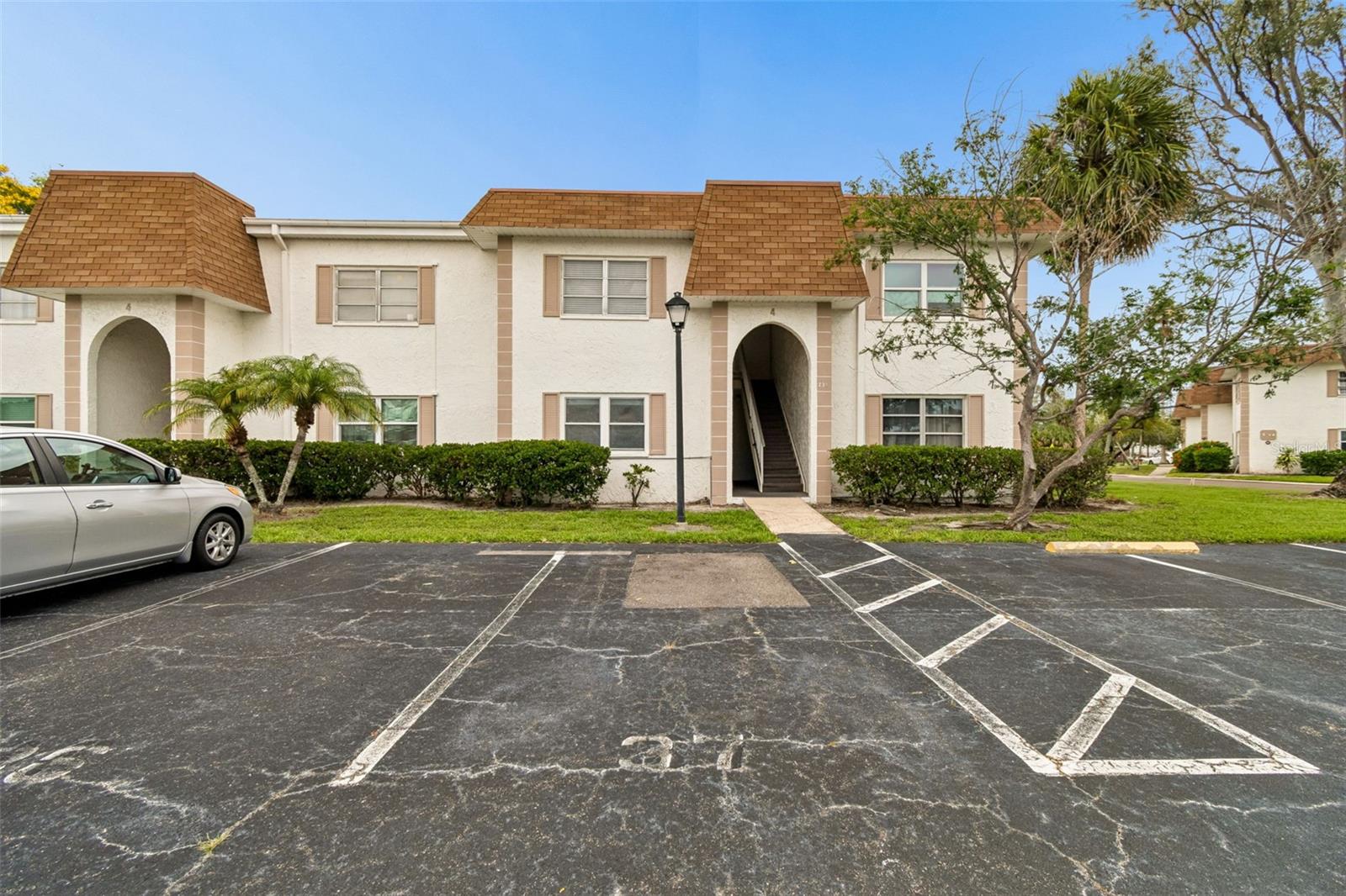 239 S MCMULLEN BOOTH ROAD 37