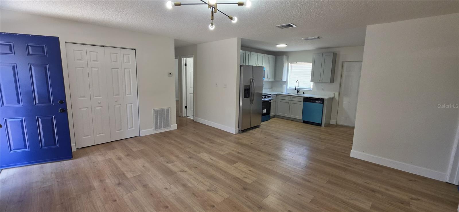436 LAKE OPAL COURT