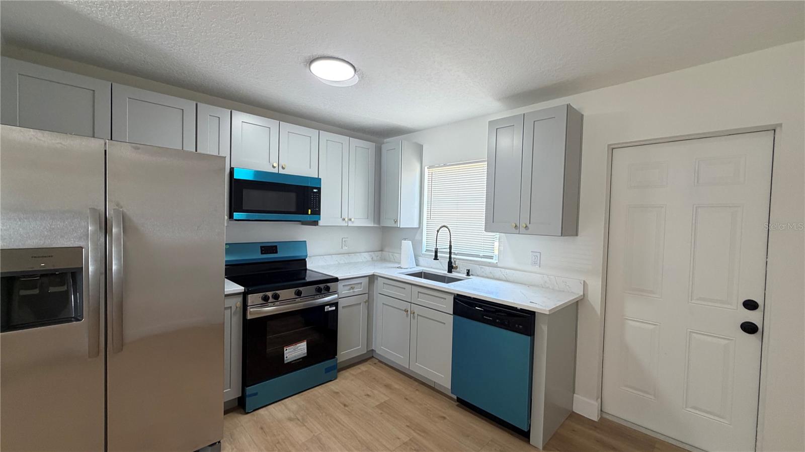 436 LAKE OPAL COURT