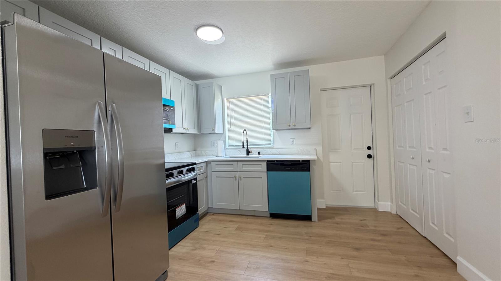 436 LAKE OPAL COURT