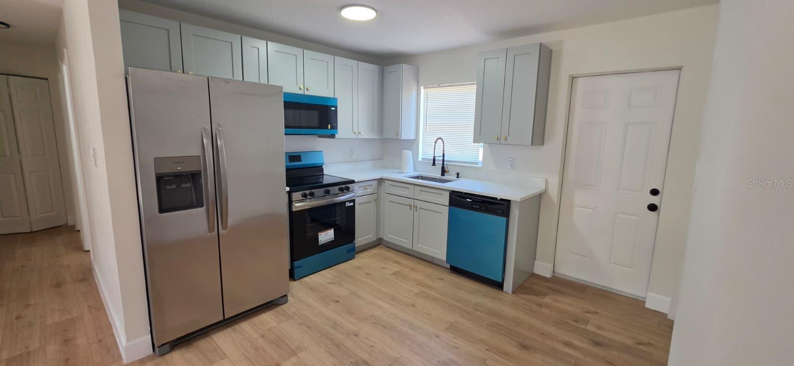 436 LAKE OPAL COURT