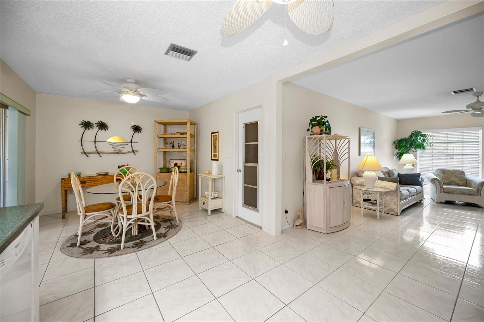 HEATHER HILL APTS - Residential