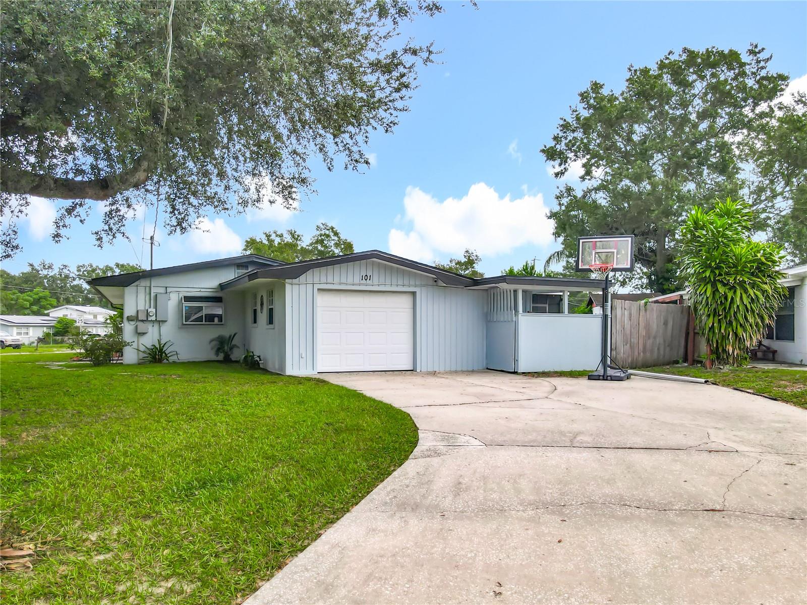 CALDWELL ESTATES - Residential