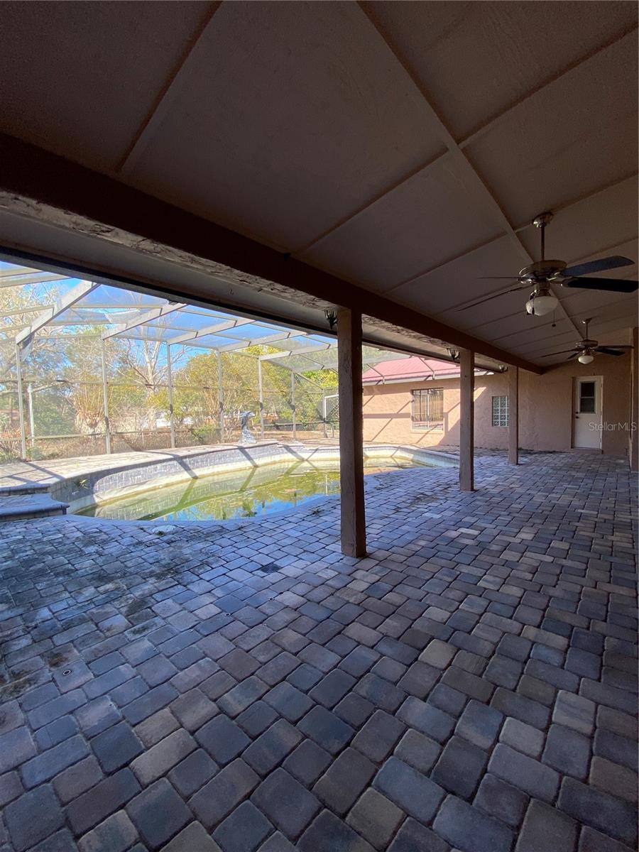 MANDARIN SEC 5 - Residential