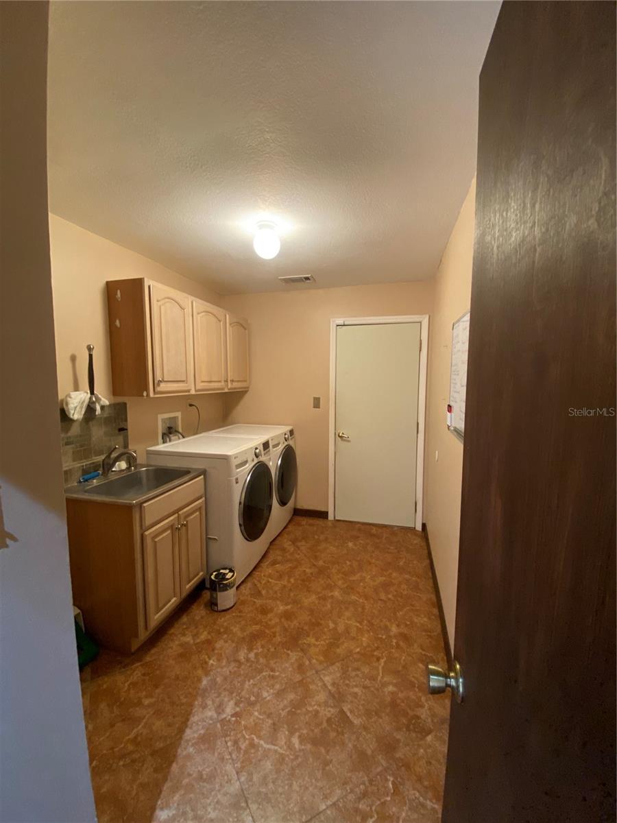 MANDARIN SEC 5 - Residential