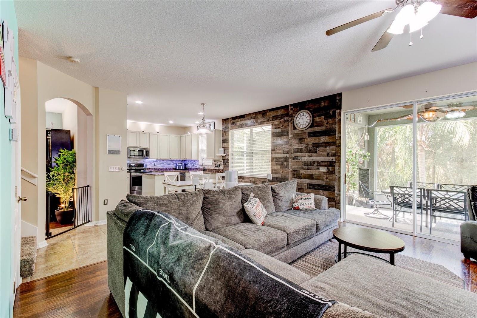 TAVARES ETOWAH PH 01 - Residential