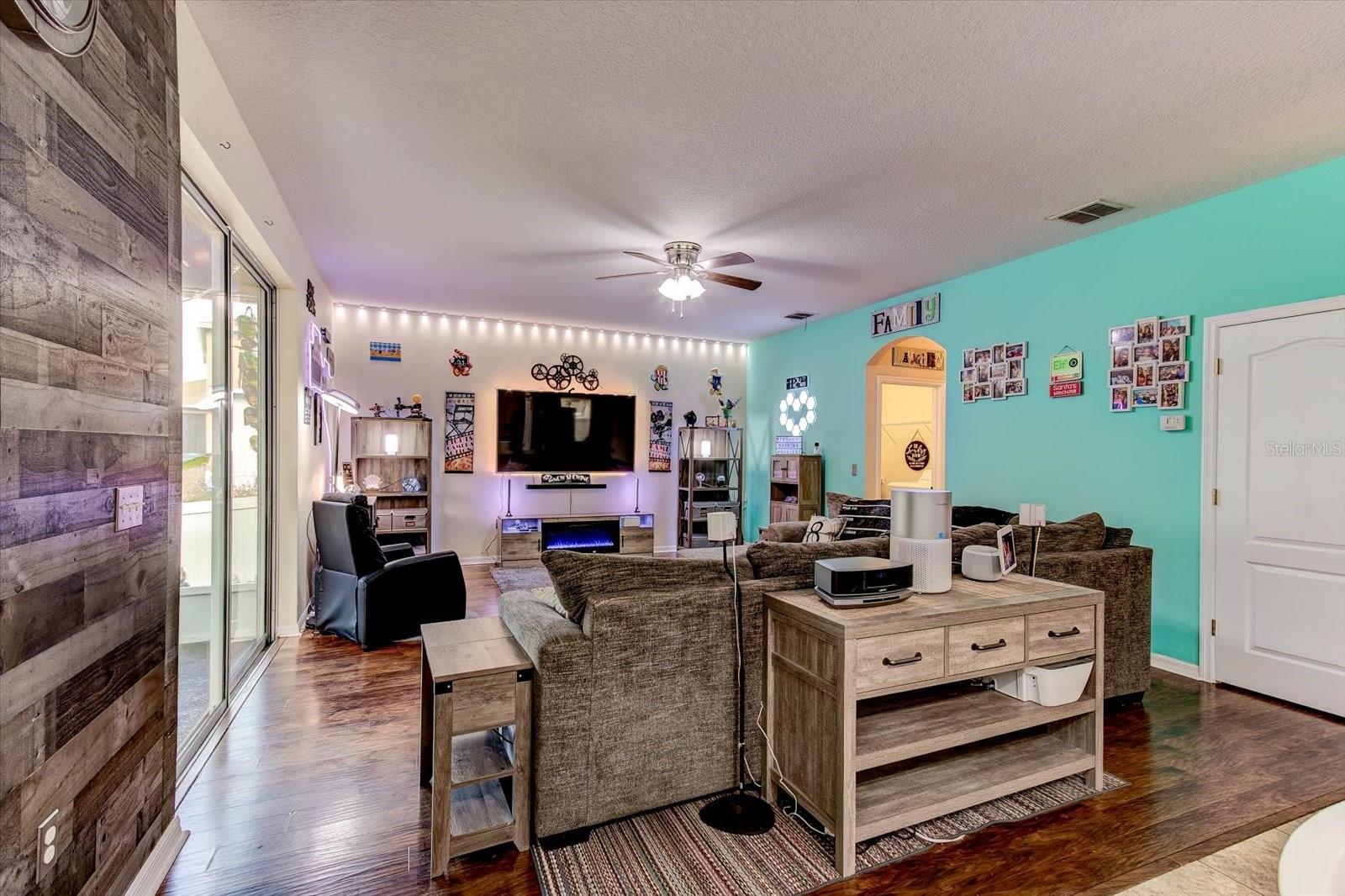 TAVARES ETOWAH PH 01 - Residential