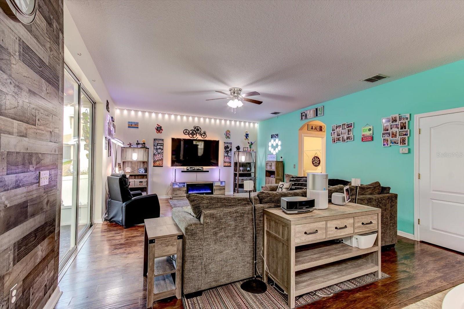 TAVARES ETOWAH PH 01 - Residential