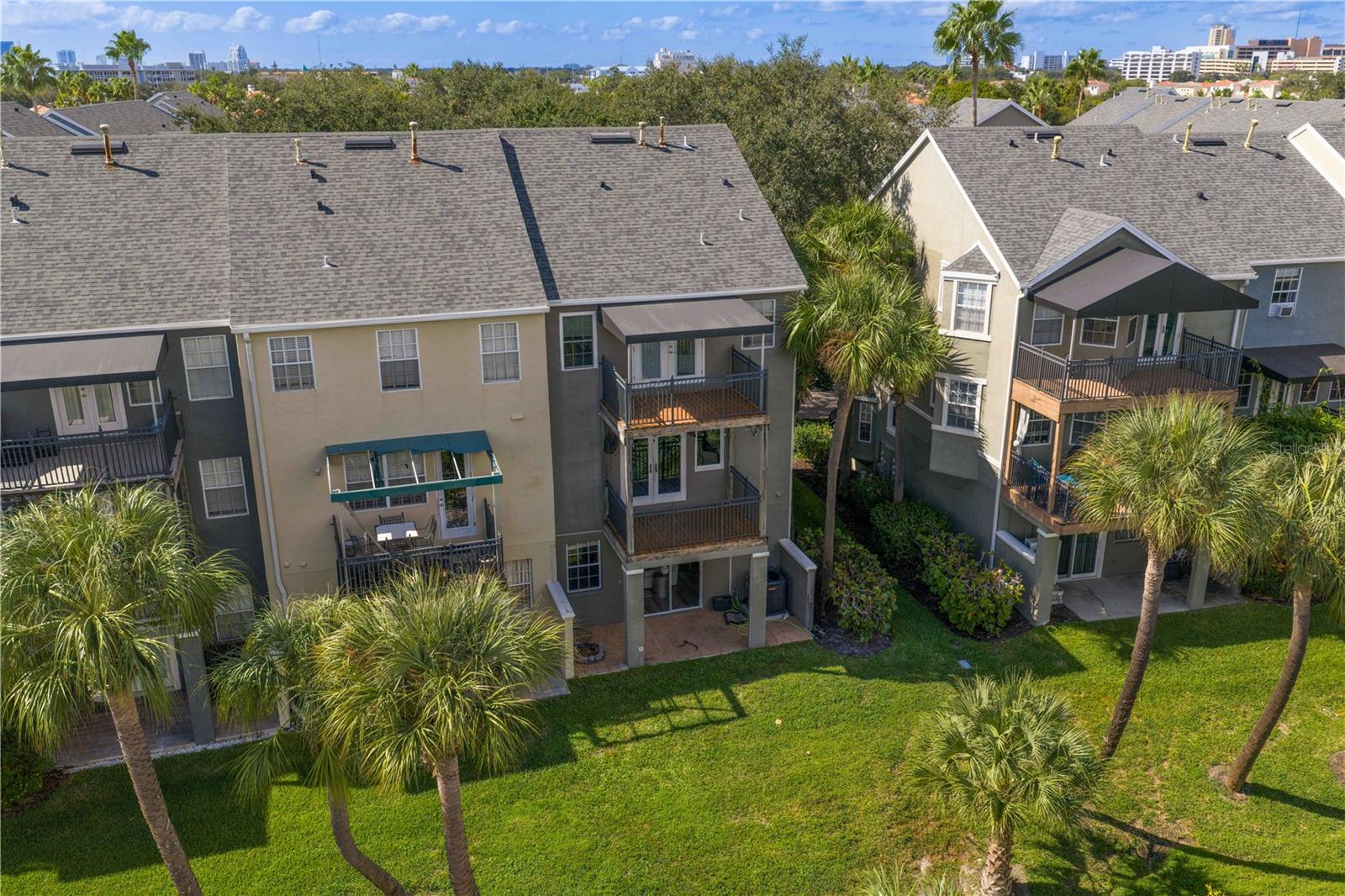 HARBOURSIDE AT HARBOUR ISLAND - Residential