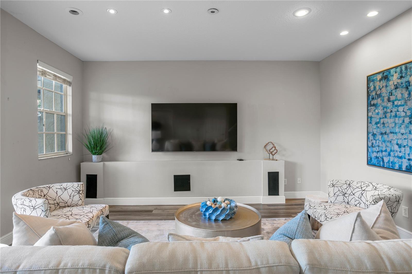 HARBOURSIDE AT HARBOUR ISLAND - Residential