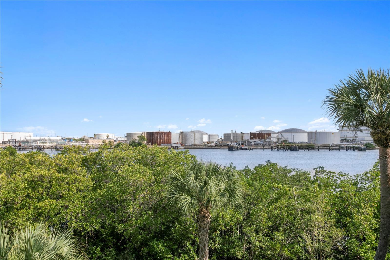 HARBOURSIDE AT HARBOUR ISLAND - Residential