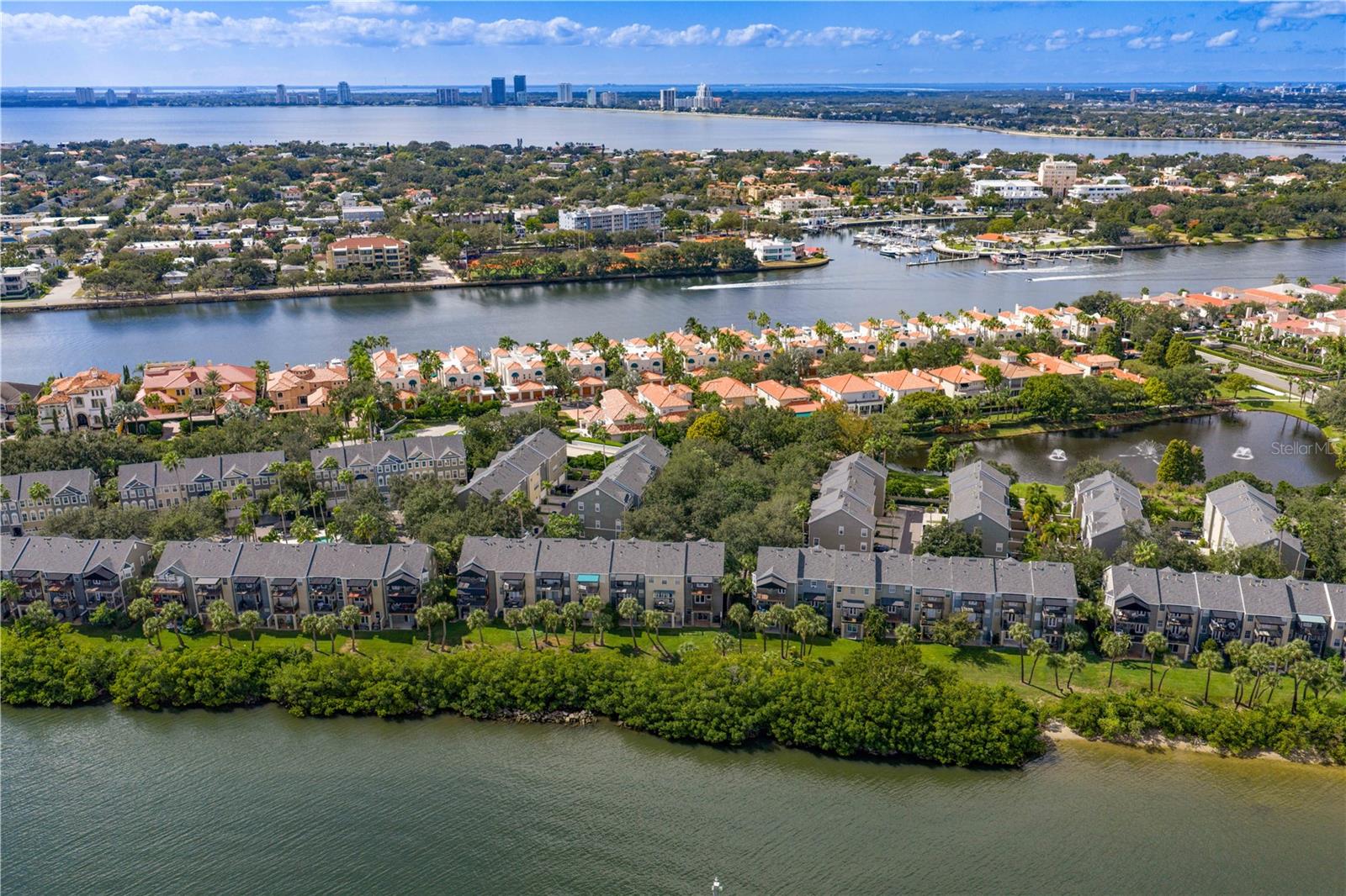 HARBOURSIDE AT HARBOUR ISLAND - Residential