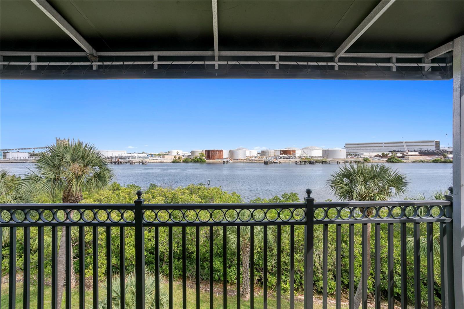 HARBOURSIDE AT HARBOUR ISLAND - Residential