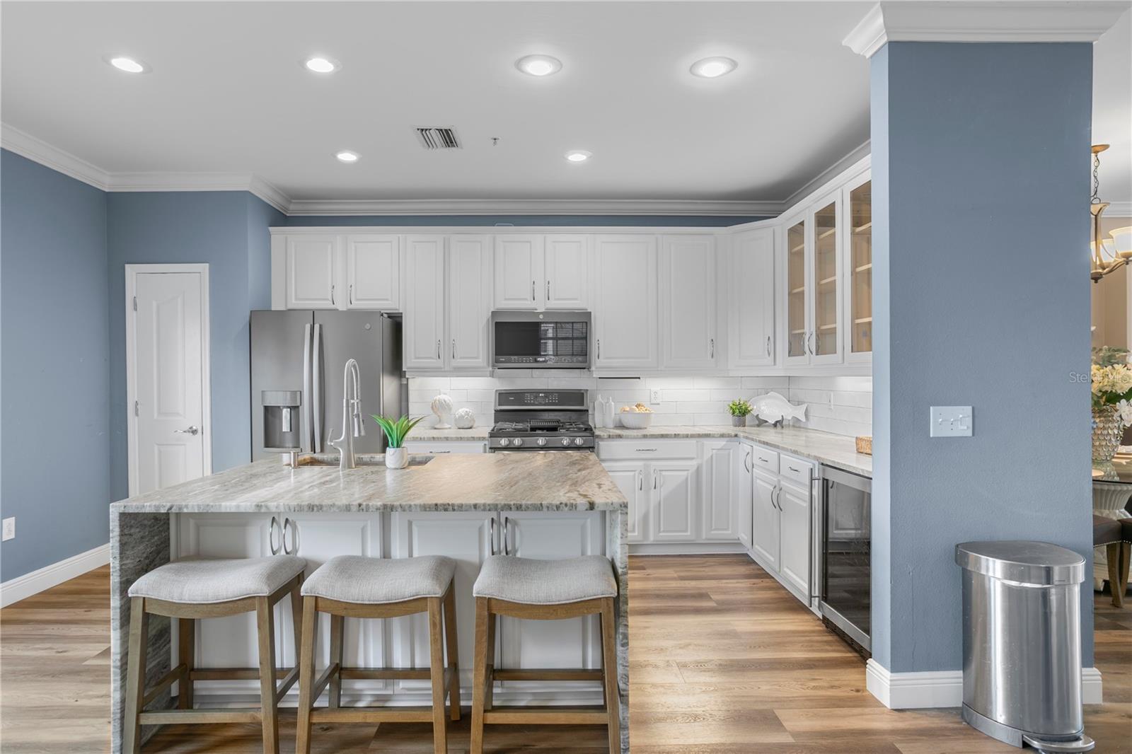 HARBOURSIDE AT HARBOUR ISLAND - Residential