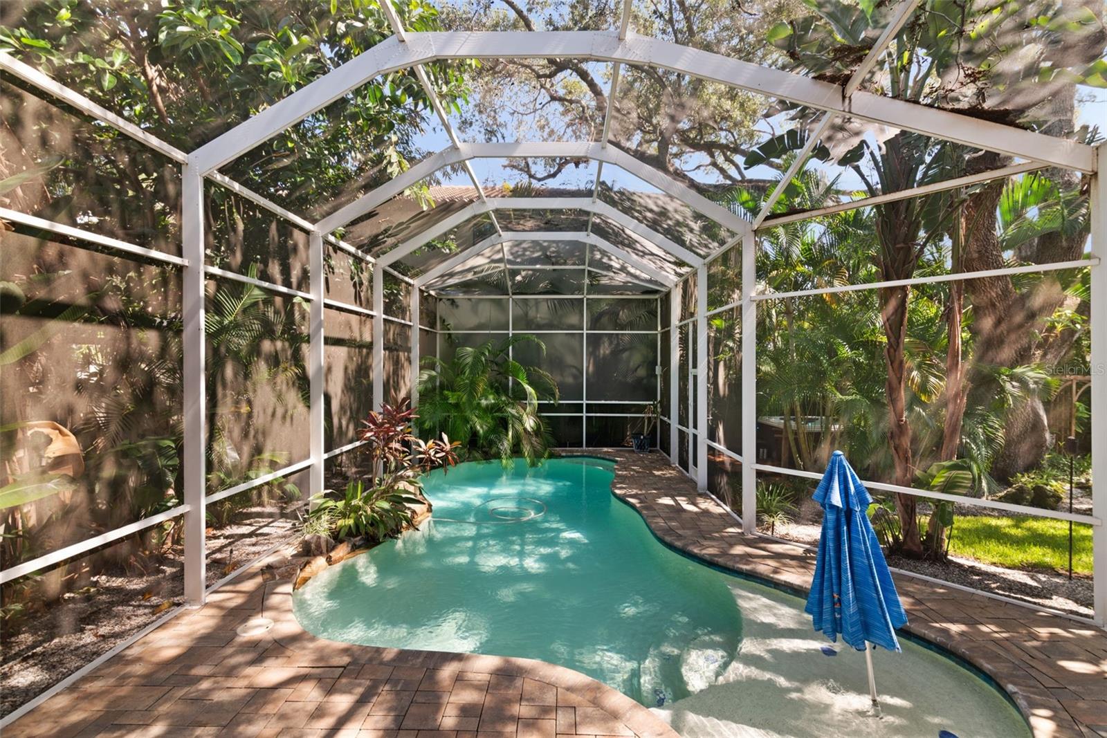 BAYHILL ESTATES - Residential