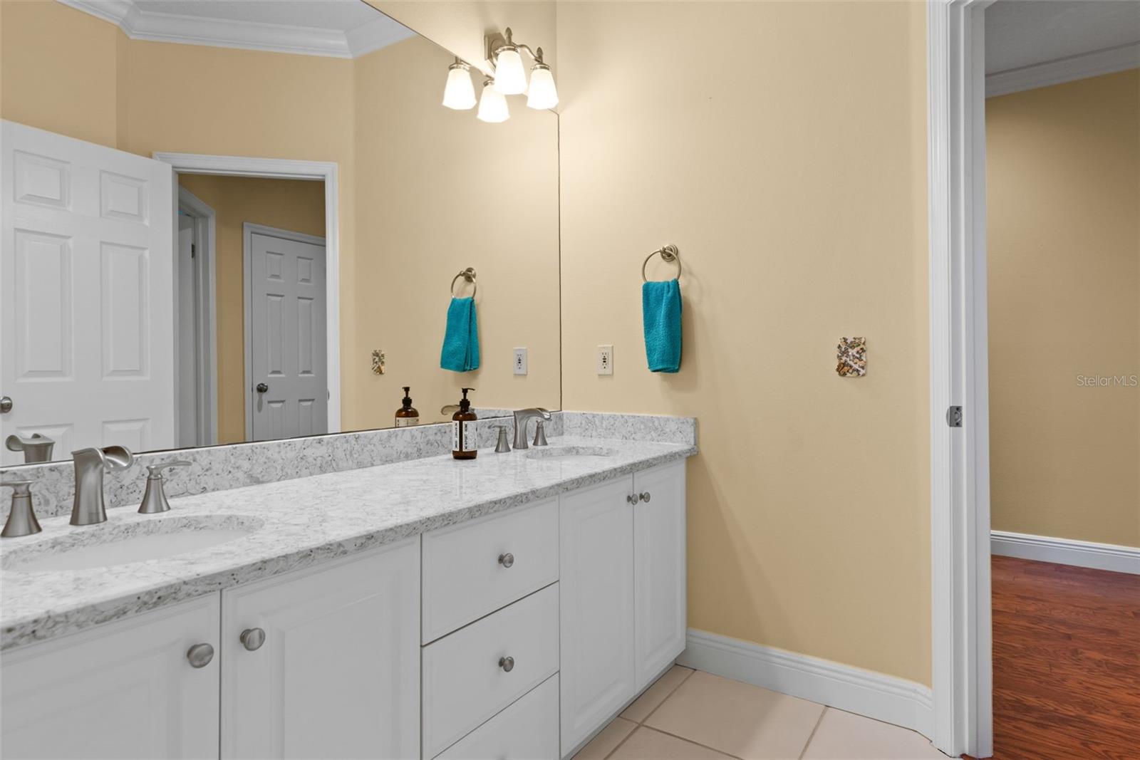 BAYHILL ESTATES - Residential