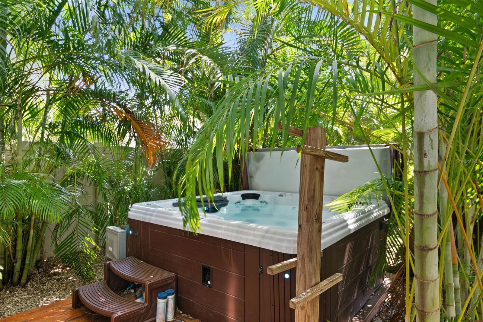 BAYHILL ESTATES - Residential