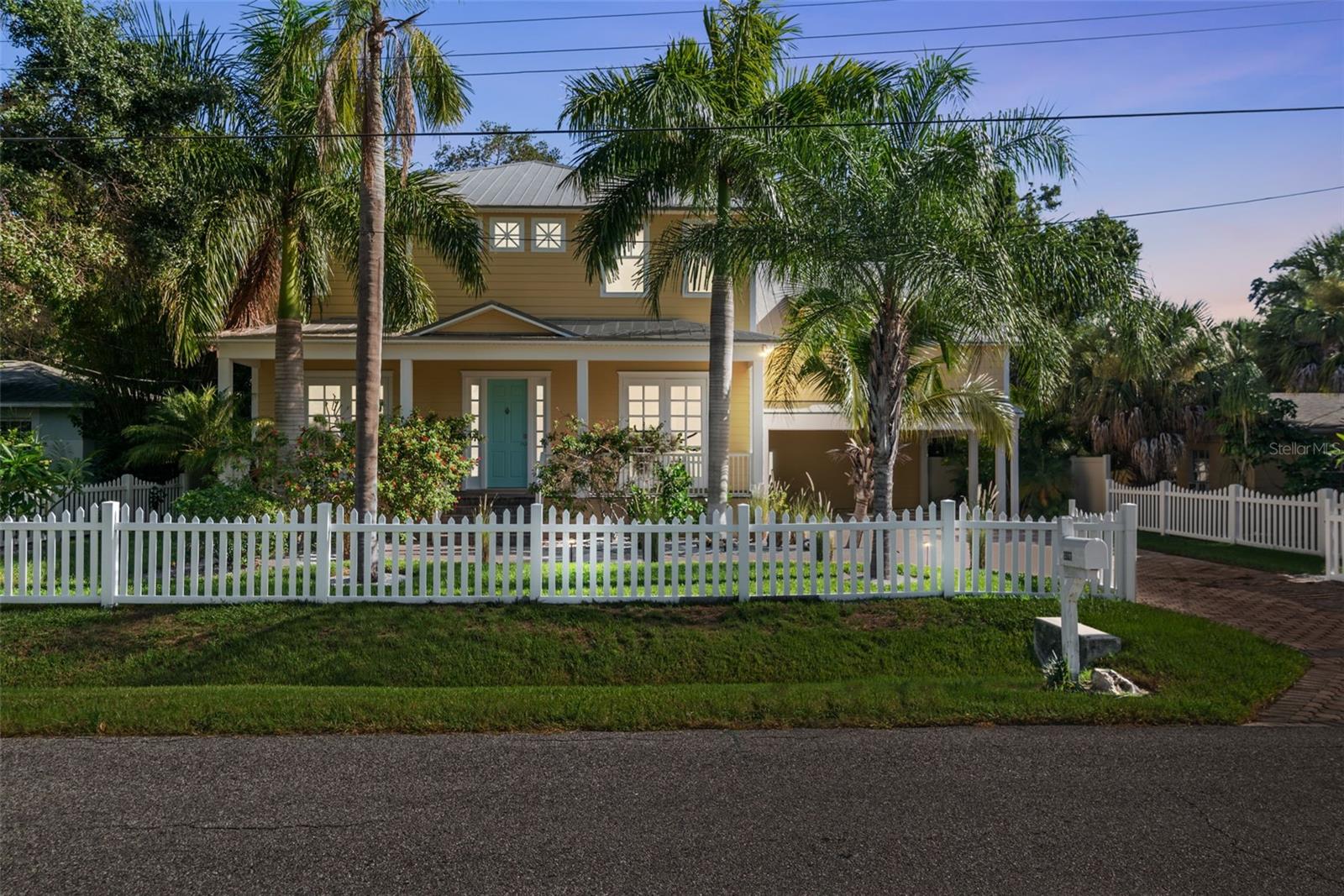 BAYHILL ESTATES - Residential