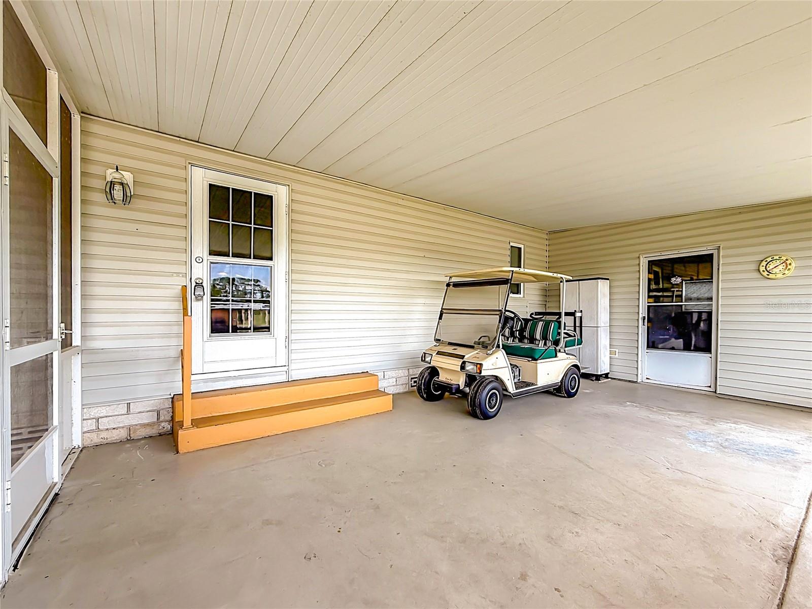 OAK GROVE VILLAGE CONDO CB 4/106 UNIT 14 - Residential