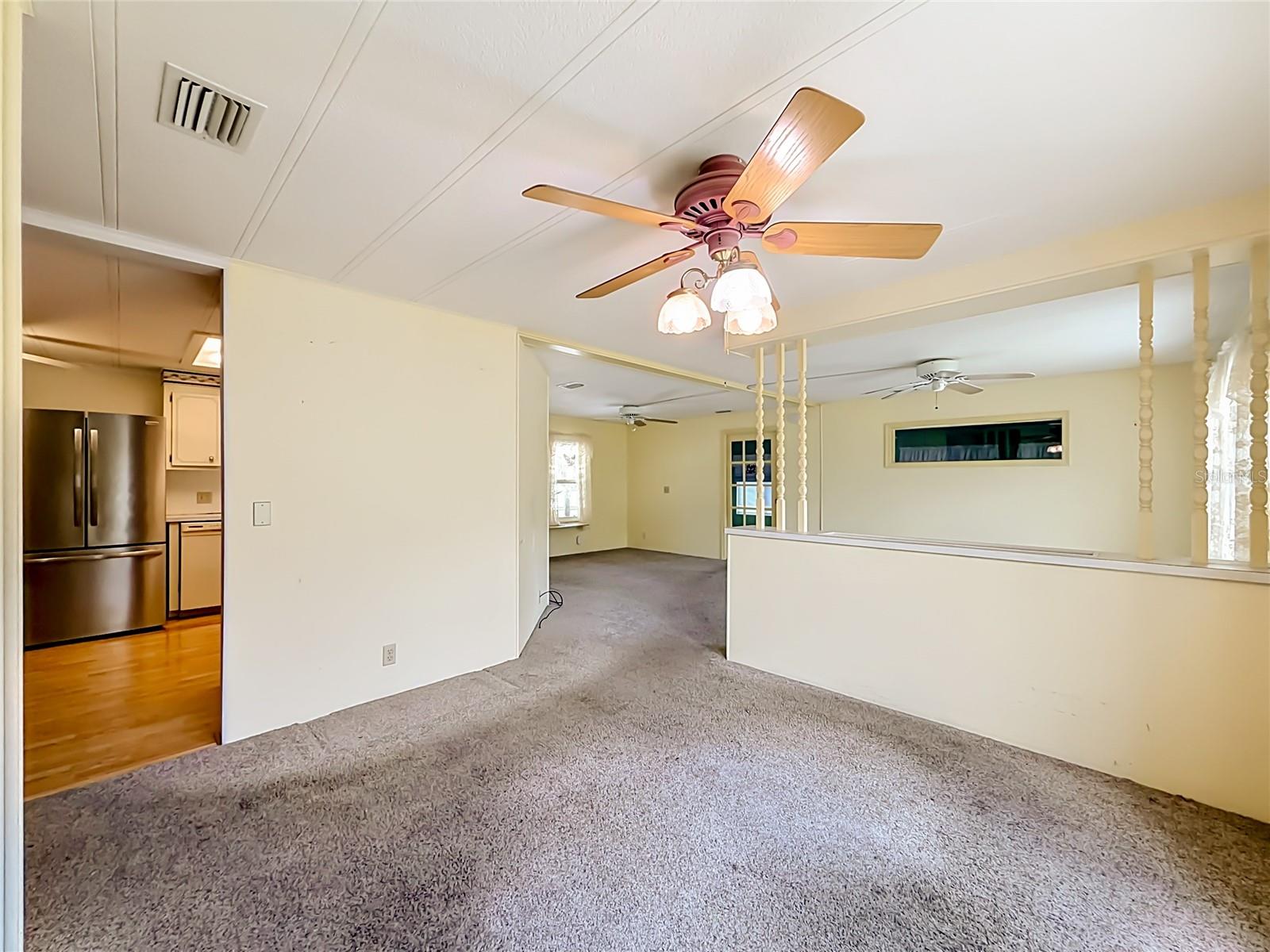 OAK GROVE VILLAGE CONDO CB 4/106 UNIT 14 - Residential