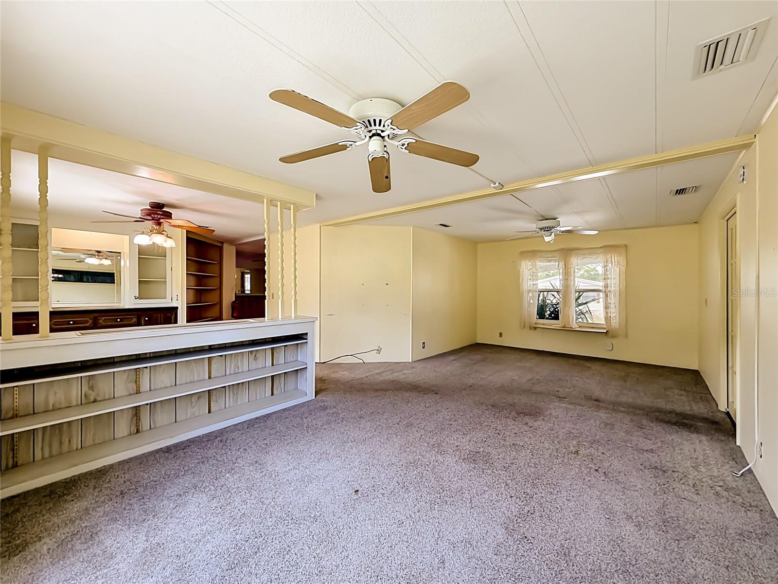 OAK GROVE VILLAGE CONDO CB 4/106 UNIT 14 - Residential