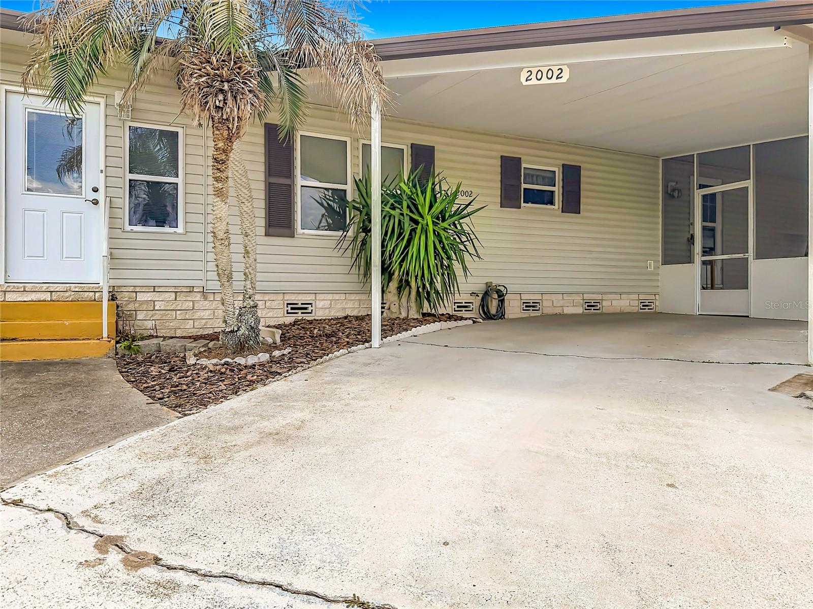 OAK GROVE VILLAGE CONDO CB 4/106 UNIT 14 - Residential