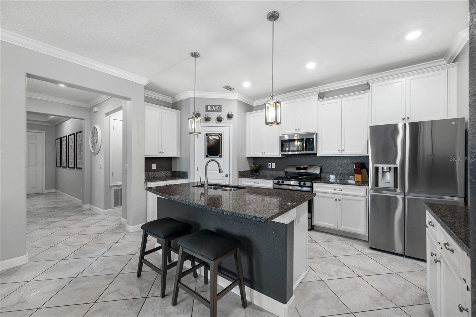 9205 SHADYSIDE LANE