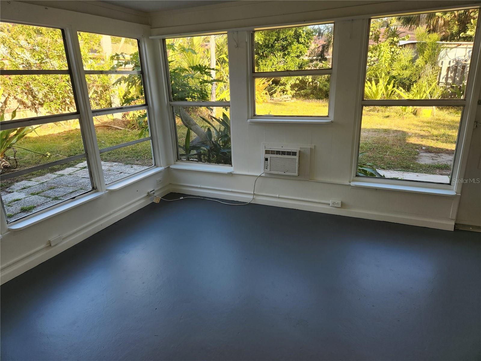 BROADWAY COURT OF INDIAN BEACH - Residential Lease