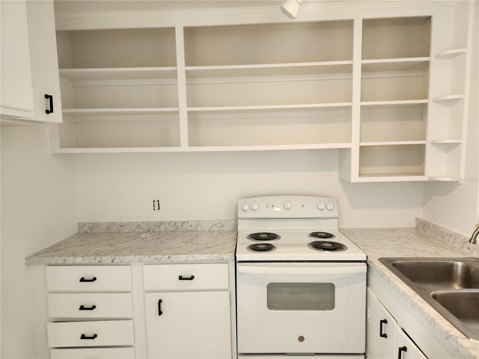 BROADWAY COURT OF INDIAN BEACH - Residential Lease