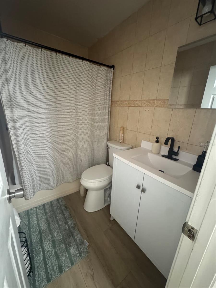 ALDEN TRACE - Residential Lease