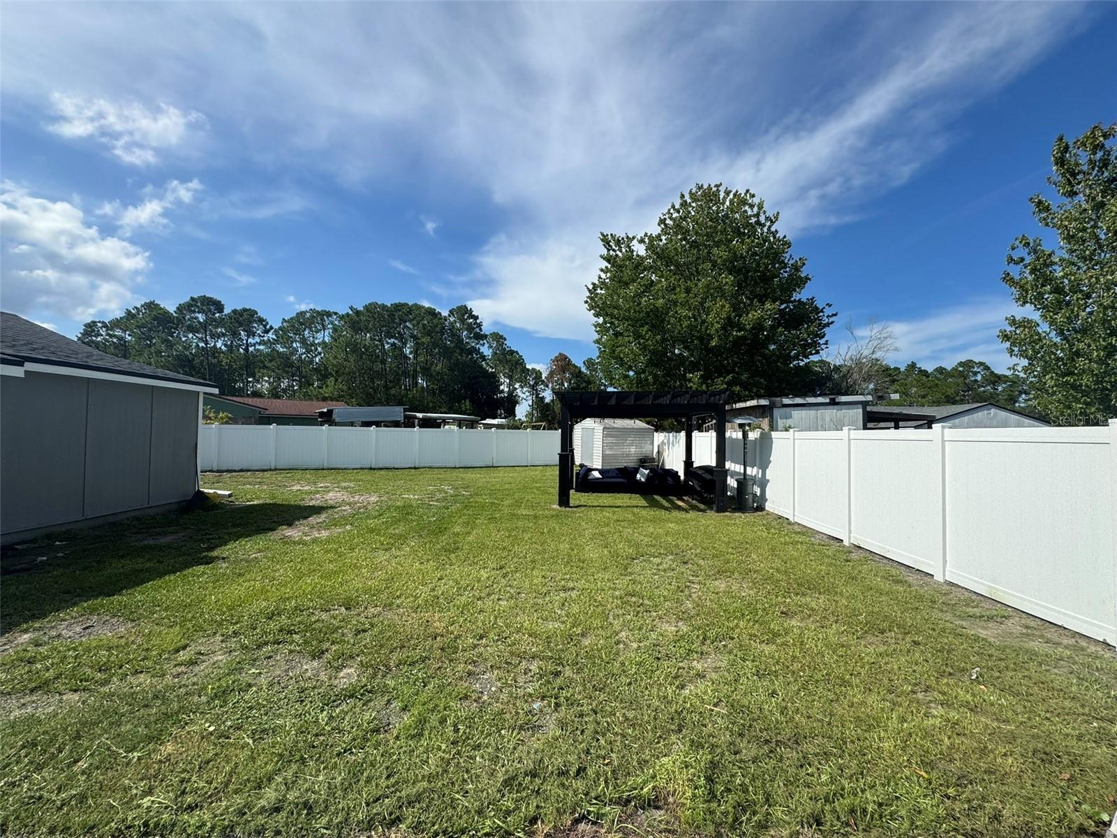 ALDEN TRACE - Residential Lease