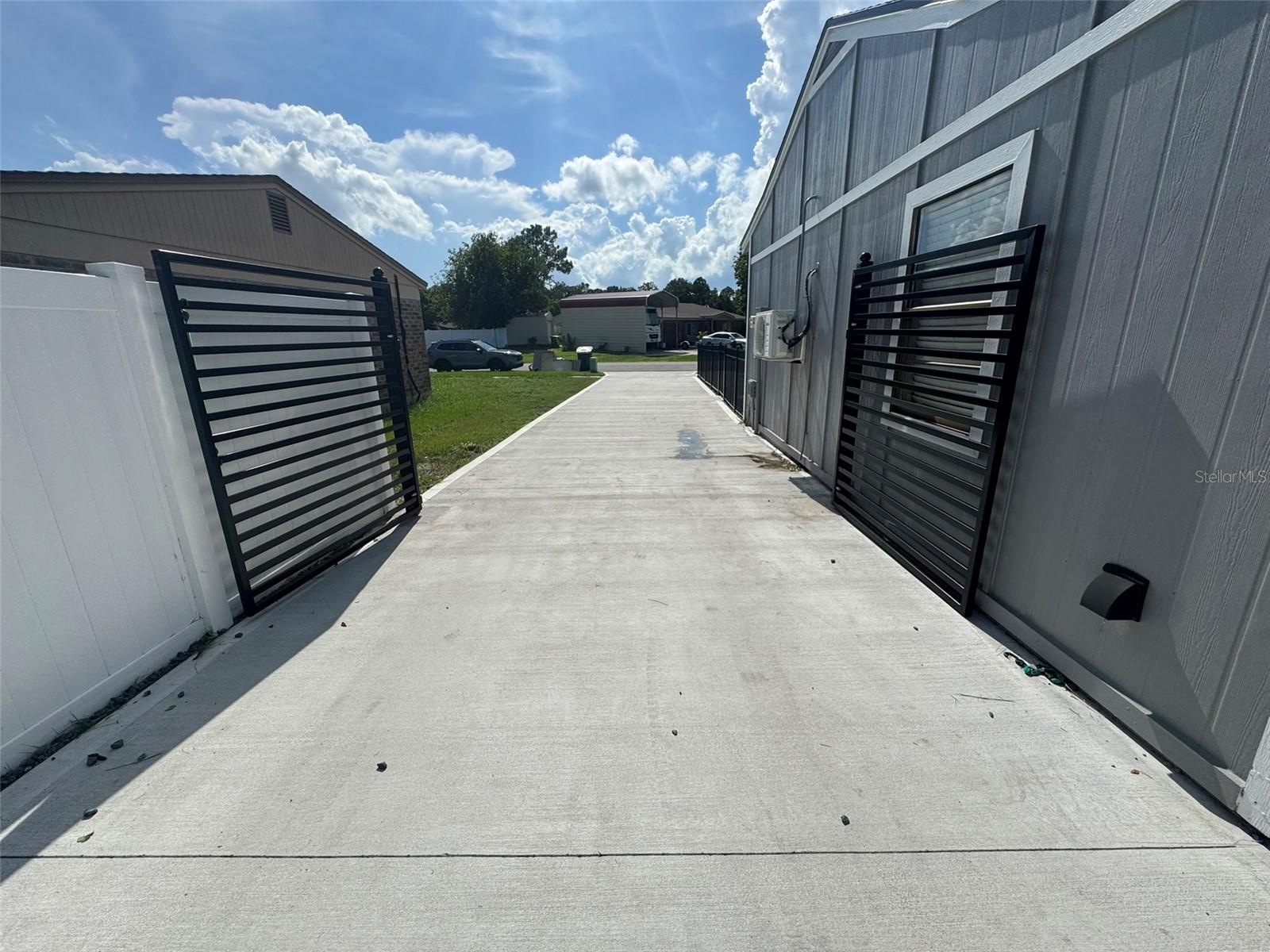 ALDEN TRACE - Residential Lease