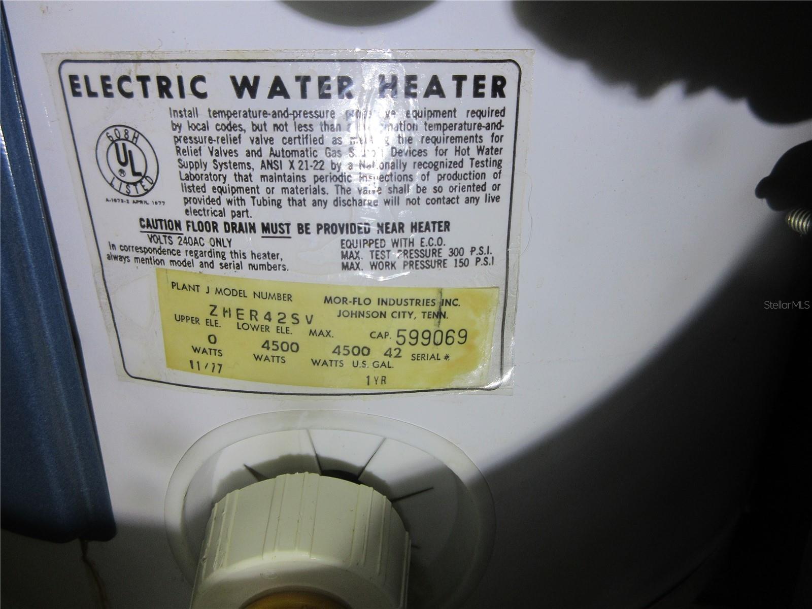 SILVER LAKES ACRES - Residential