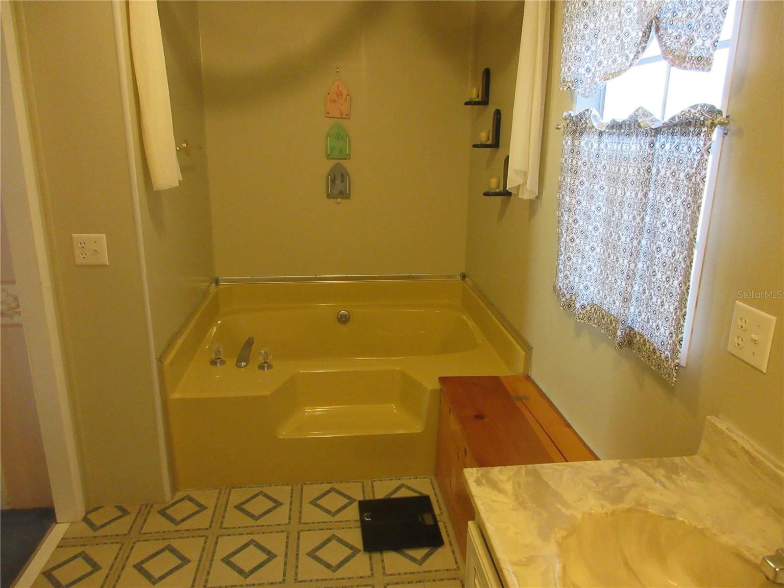 SILVER LAKES ACRES - Residential