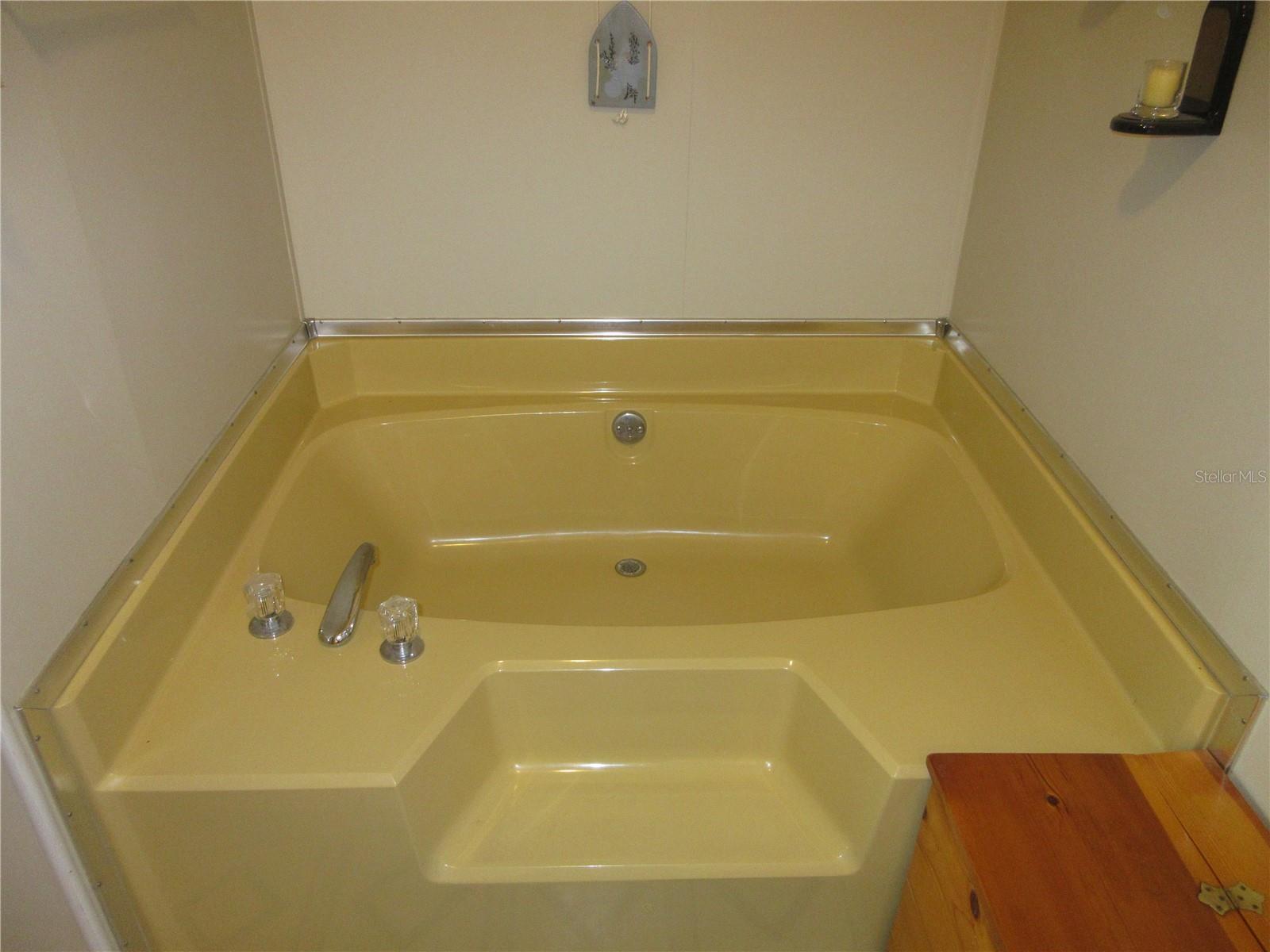 SILVER LAKES ACRES - Residential