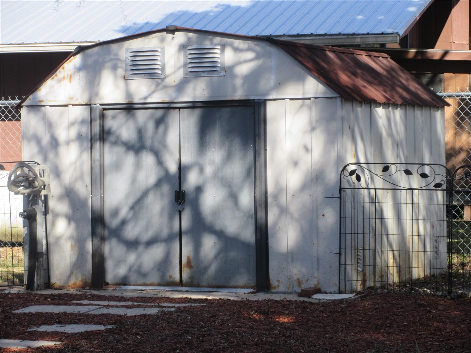 SILVER LAKES ACRES - Residential