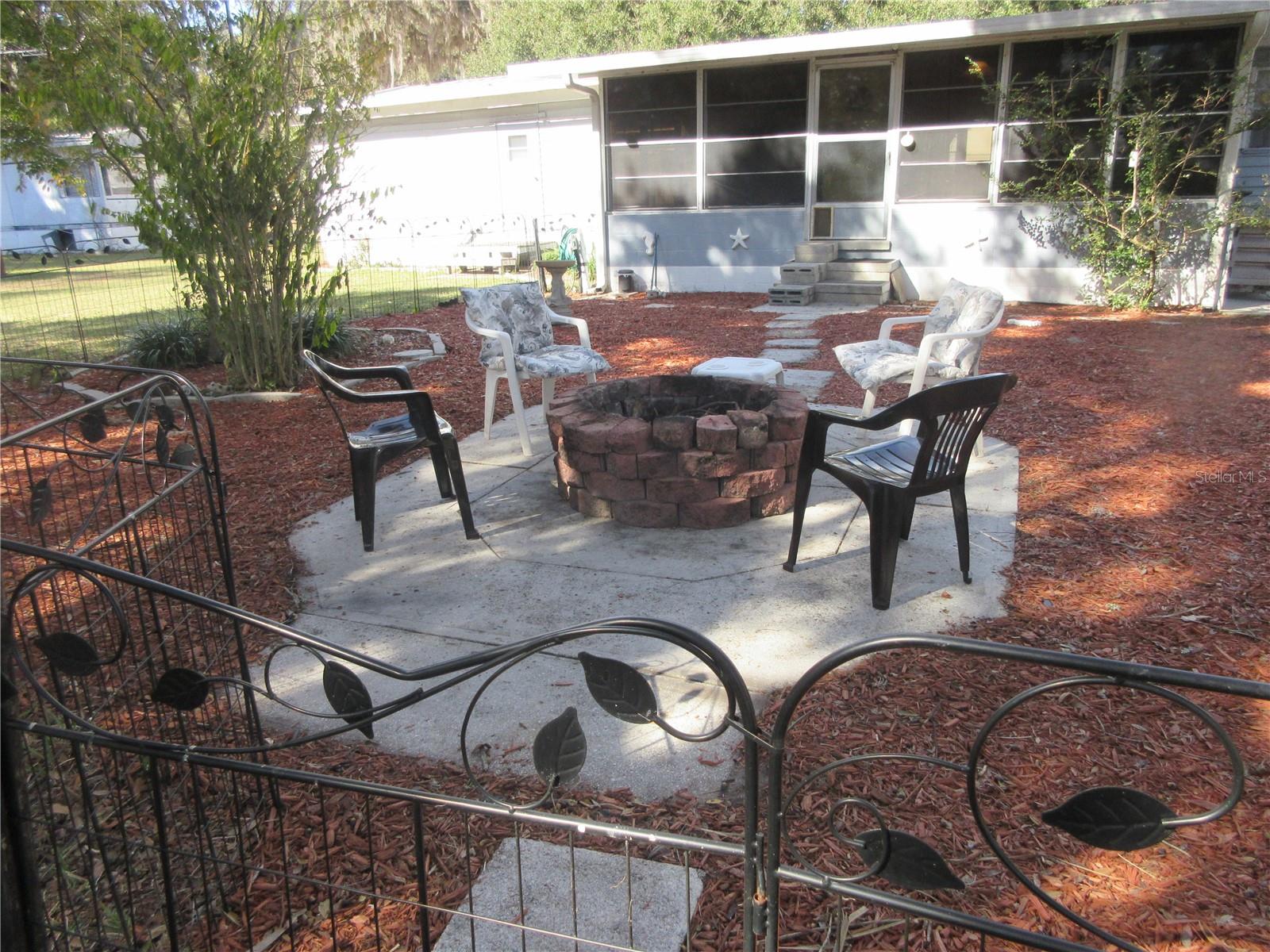 SILVER LAKES ACRES - Residential