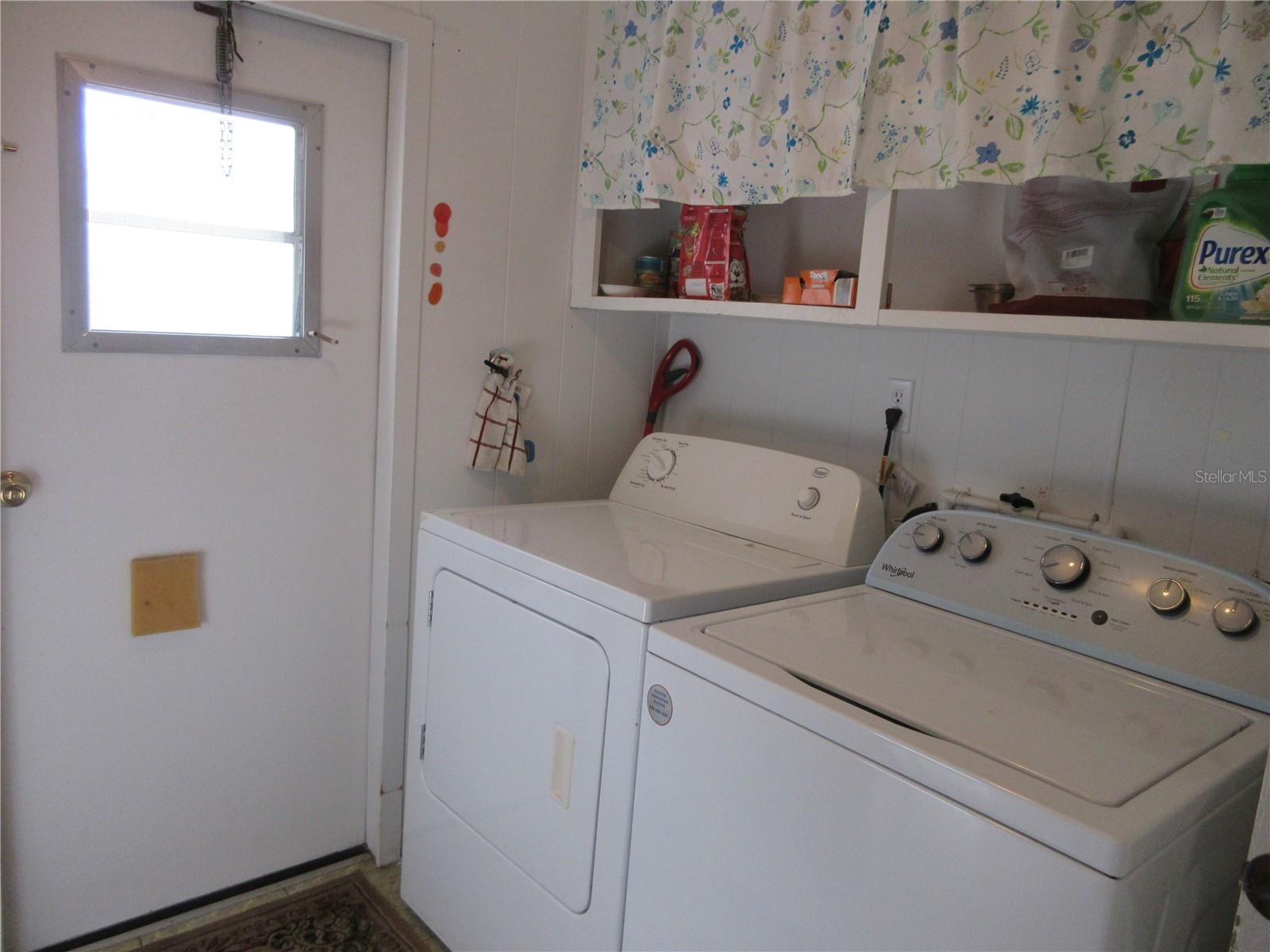 SILVER LAKES ACRES - Residential