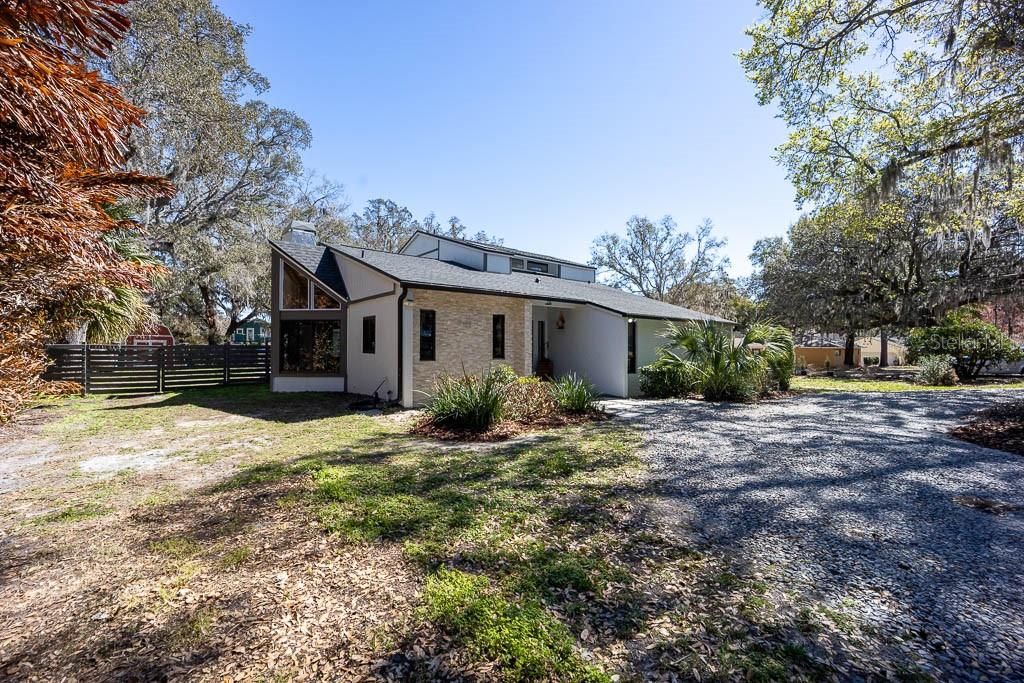 Photo of 735 Oakdale Street, Windermere, FL 34786 (MLS # S5144907)