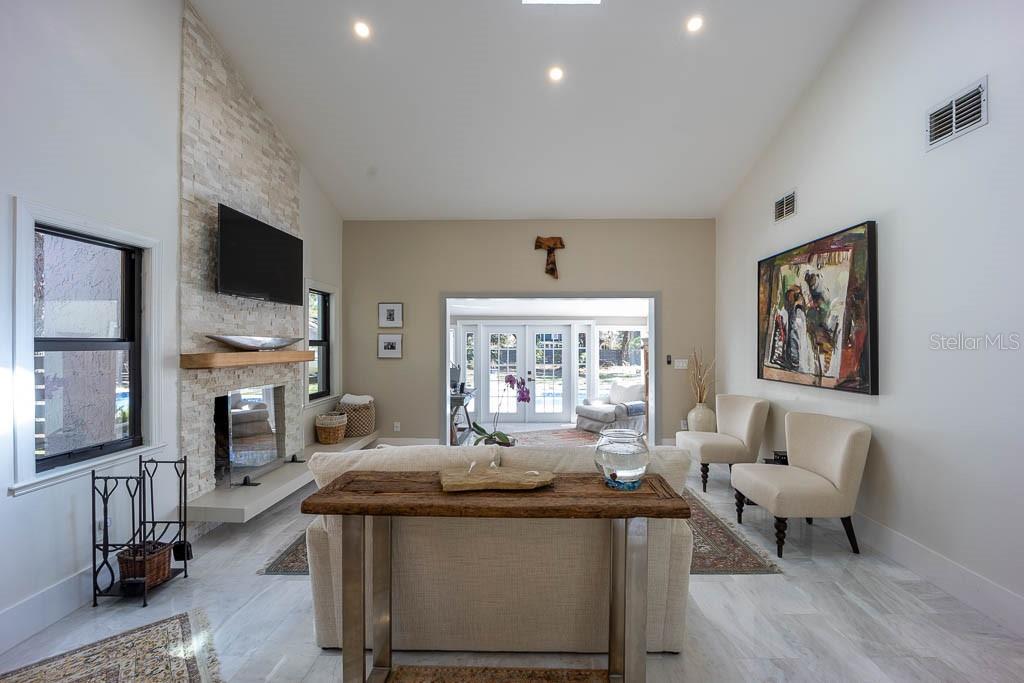 WINDERMERE TOWN - Residential