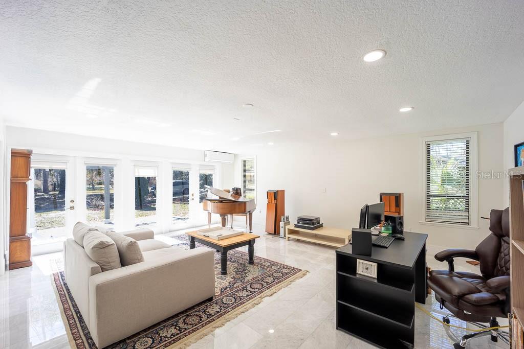 WINDERMERE TOWN - Residential