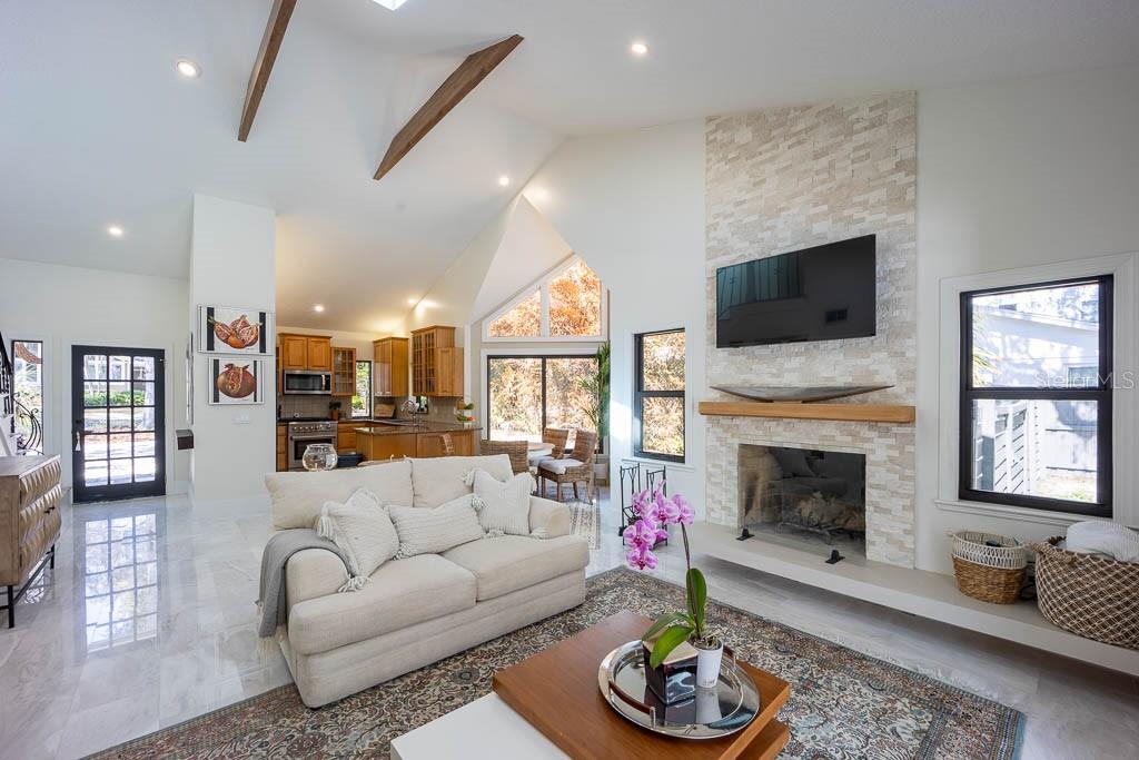 WINDERMERE TOWN - Residential