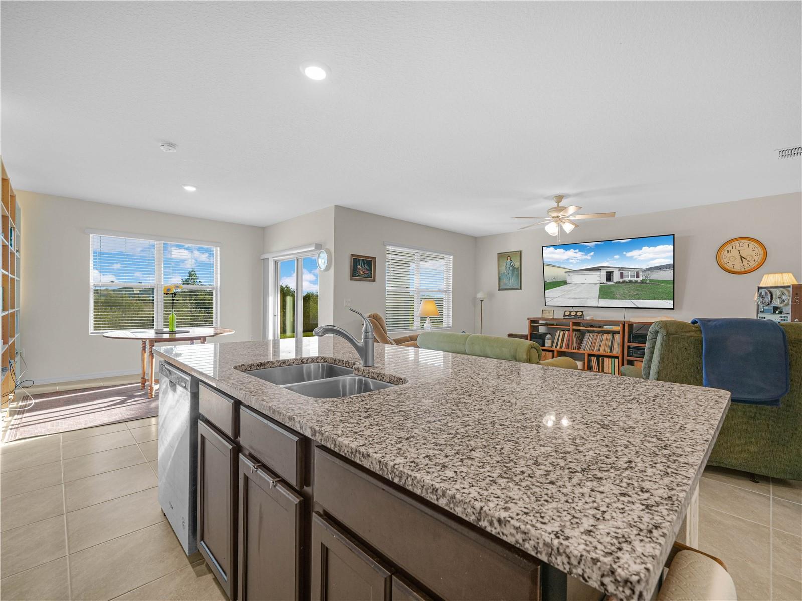 LAKES/LAUREL HLNDS PH 2B - Residential