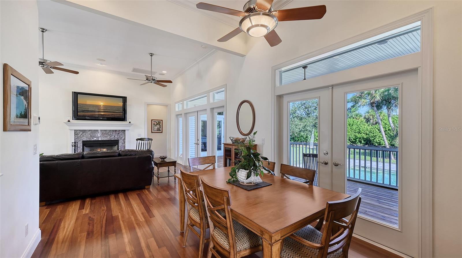 HERITAGE OAKS AT SHAMROCK SHORES 1ST ADD - Residential