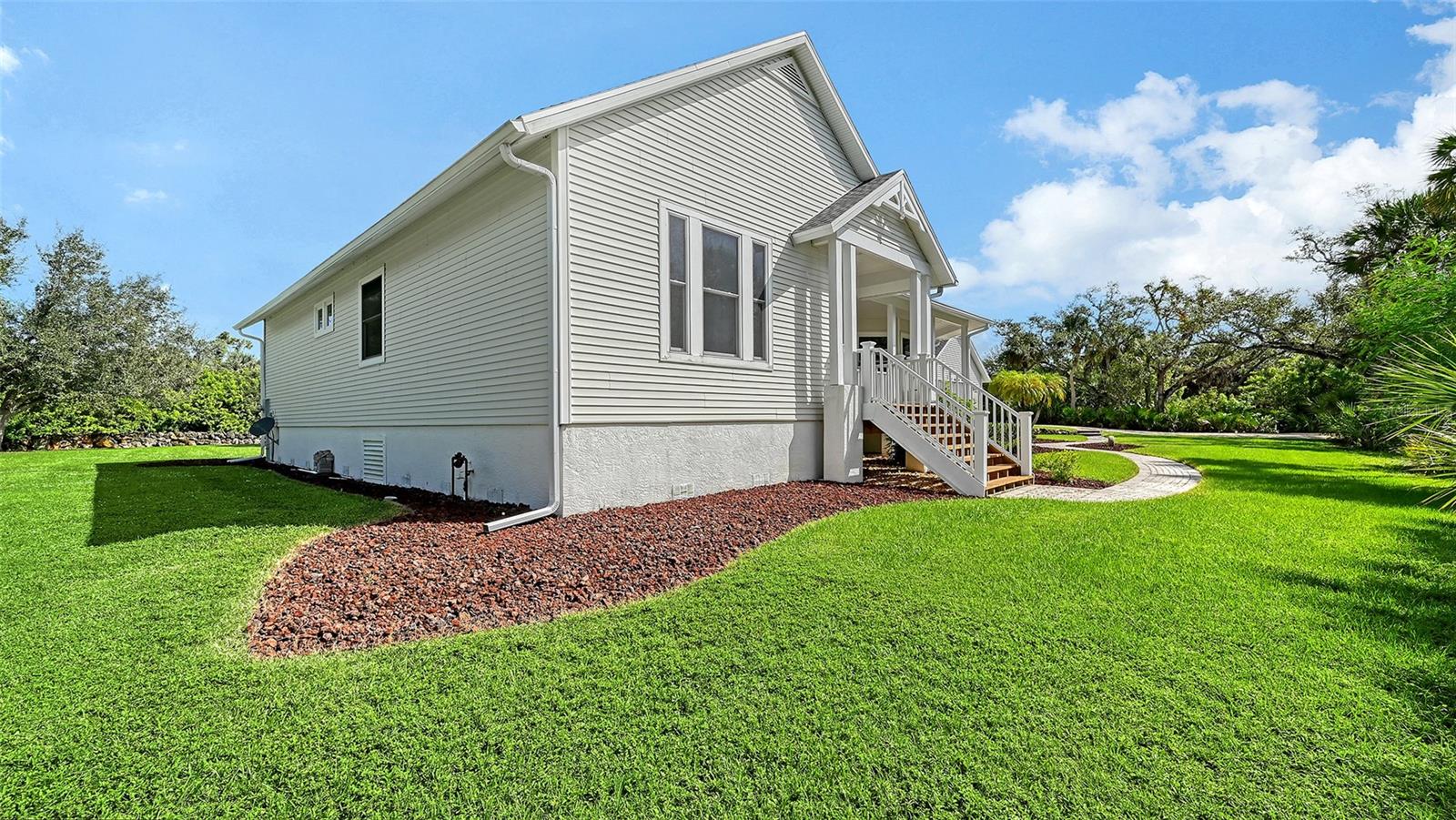 HERITAGE OAKS AT SHAMROCK SHORES 1ST ADD - Residential