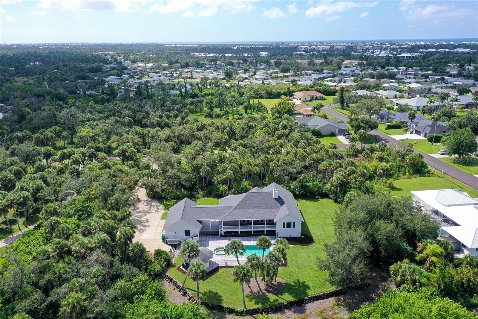 HERITAGE OAKS AT SHAMROCK SHORES 1ST ADD - Residential