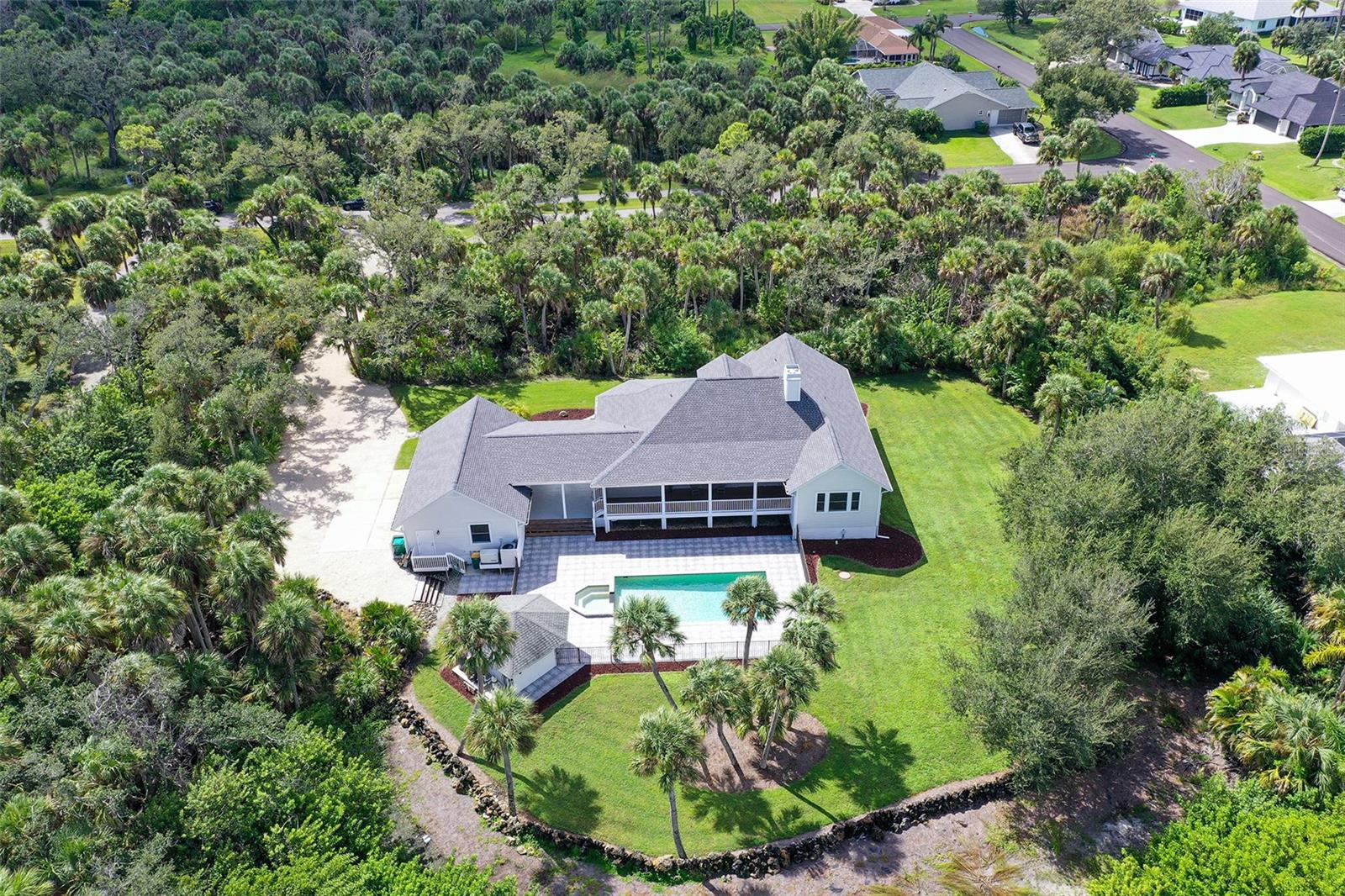 HERITAGE OAKS AT SHAMROCK SHORES 1ST ADD - Residential