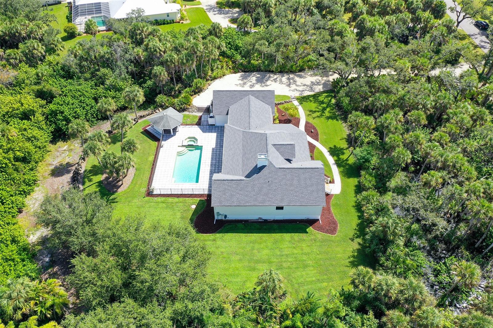 HERITAGE OAKS AT SHAMROCK SHORES 1ST ADD - Residential