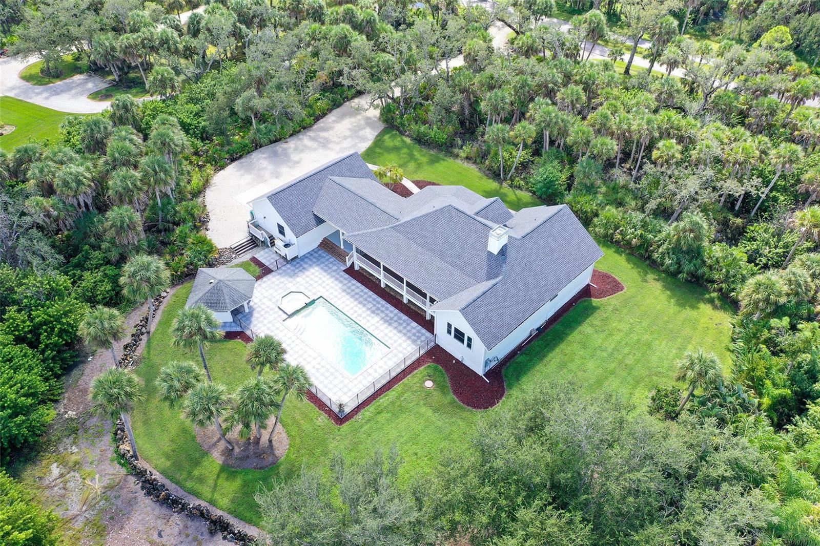 HERITAGE OAKS AT SHAMROCK SHORES 1ST ADD - Residential